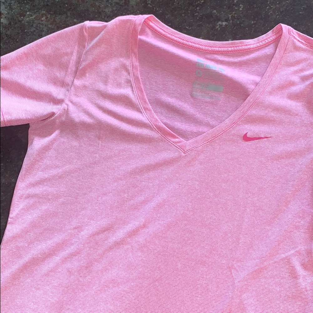Nike athletic cut tee